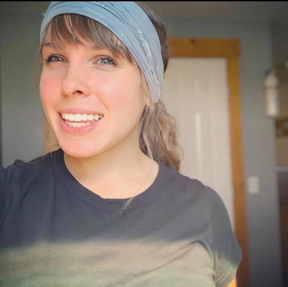 Meet your Posher, Becca